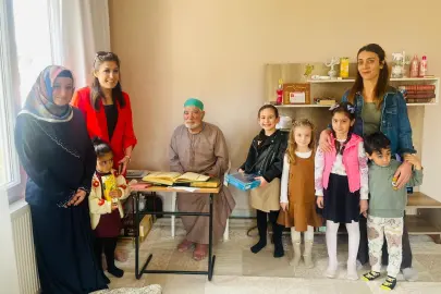 Mardin Yeşilli'de öğrencilerden emekli öğretmene vefa