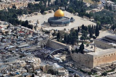 Mescid-i Aksa'nın kapatılmasına 8 ülkeden ortak tepki