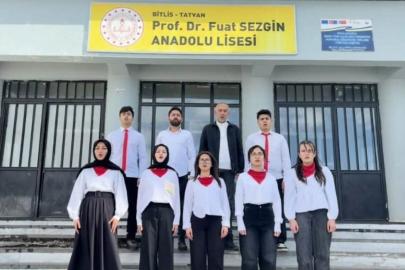 Öğretmen ve öğrencilerden anlamlı ’Çanakkale Zaferi’ klibi