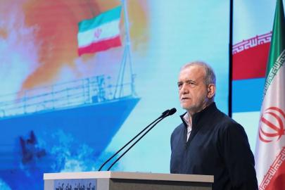 Pezeşkiyan: ABD'de halk, ülkeyi yöneten israilli krallardan yoruldu