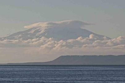 Süphan Dağı zirvesindeki bulut denizi mest etti