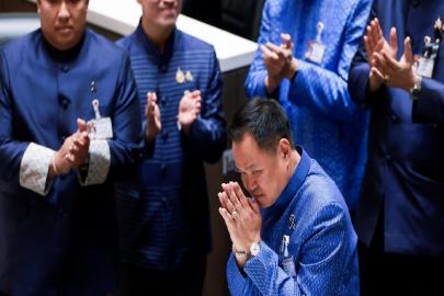 Tayland’da 20 yıl sonra bir ilk: Aynı başbakan yeniden seçildi