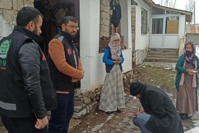 Umut Kervanı Van’da yüzleri güldürdü