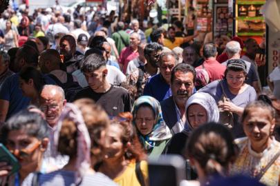 Uzmanlardan bayram alışverişi uyarısı: Son dakika fırsatlarına temkinli yaklaşılmalı