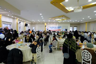 Yetimler Vakfı Van’da hayırseverler ile yetimleri aynı sofrada buluşturdu