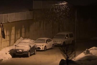 Yüksekova’da kar yağışı etkili oluyor