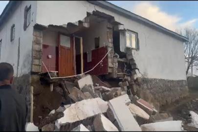 Ağrı'da ki depremde hasarın boyutu kameralara yansıdı