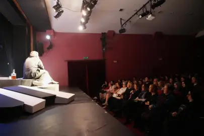 Alzheimer temalı ‘Unutmak’ oyunu Eskişehir’de sahnelendi