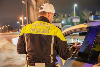 Antalya'da 10 bin 765 sürücüye trafik cezası kesildi