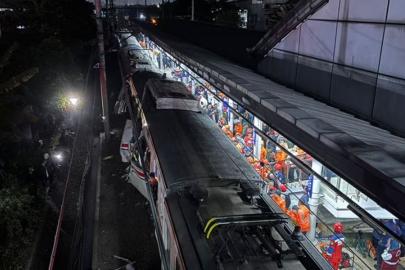 Endonezya'da iki tren çarpıştı: 4 ölü, 38 yaralı