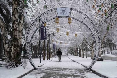 Erzurum’da kar kenti yeniden beyaza bürüdü