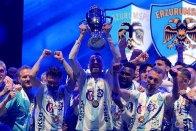 Erzurumspor şampiyonluk kupasını aldı