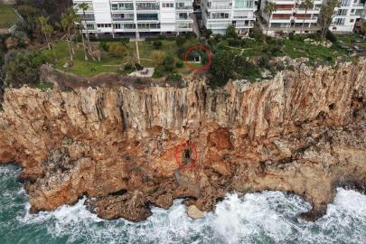 Falezlerdeki kaçak asansör ve baraka için yıkım kararı