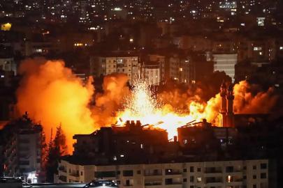 Gece boyu süren bombardıman: 11 şehit