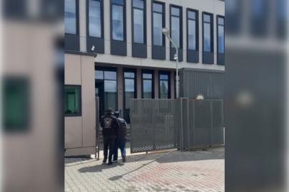 İzmir’de 19 yıl hapis cezasıyla aranan şahıs yakalandı