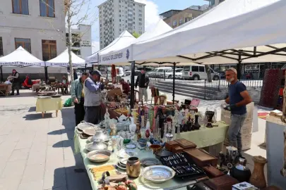 Kayseri Melikgazi AntikaPazarı koleksiyonerleri buluşturdu