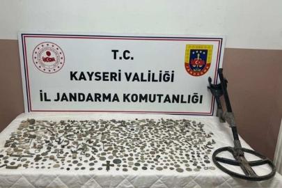 Kayseri’de "Anadolu mirası" operasyonu: 878 tarihi eser ele geçirildi