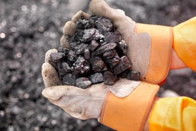 Küresel enerji piyasalarında fiyat hareketliliği sürüyor