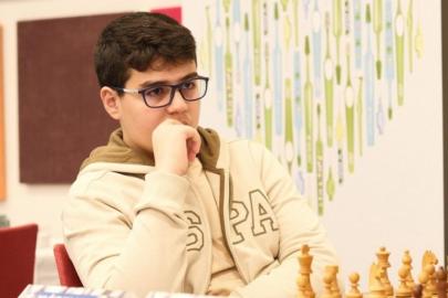 Milli satranççı Erdoğmuş, satranç tarihine geçti