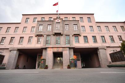 MSB: Türkiyeyi karşısına alanlar değil, Türkiye ile birlikte olanlar kazanacaktır