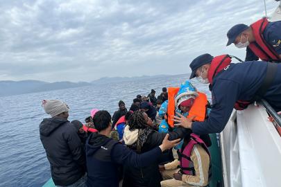 Muğla açıklarında 30 düzensiz göçmen kurtarıldı