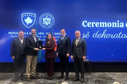 Rifat Hisarcıklıoğlu Kosova Cumhurbaşkanlığı Liyakat Madalyası