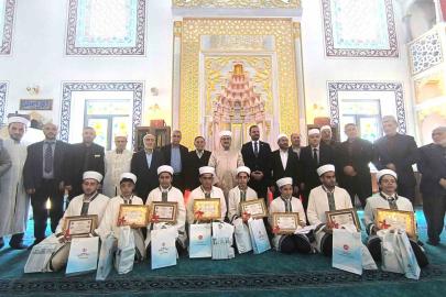 Sekiz genç hafıza belgeleri verildi