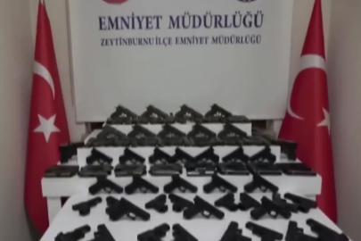 Sultangazi’de silah ticareti operasyonu: 91 tabanca ele geçirildi