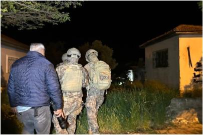Uşak’ta polise silahlı saldırı: 2 yaralı, saldırgan yakalandı