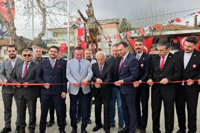 Yenilenen Atatürk heykeli açıldı