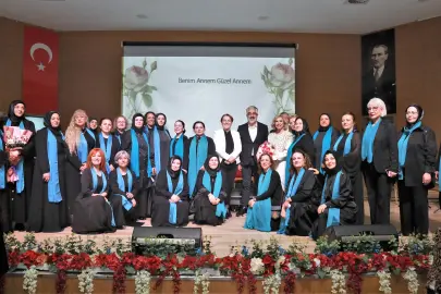 Ankara Keçiören’de ‘Annemin Şarkıları’ konseri duygulandırdı