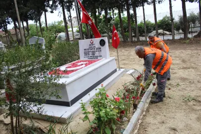 Antalya’da mezarlıklar bayram ziyaretine hazır