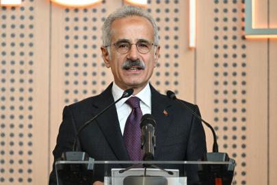 Bakan Uraloğlu: Krizler, alternatifi olmayan her sistemin kırılgan olduğunu açıkça gösterdi