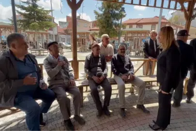 Bilecik Pazaryeri'nde Başkan Tekin vatandaşın daima yanında