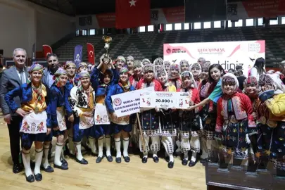Bursa İnegöl'de 'altın adımlar'da şampiyonlar ödüllendi