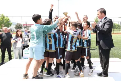 Bursa Osmangazi’de çocuk olimpiyatları nefes kesti