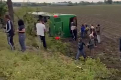 Çanakkale'de yolcu otobüsü devrildi: Çok sayıda yaralı var