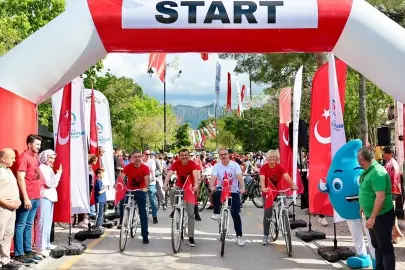 Denizli'de 19 Mayıs ruhuyla umuda pedal çevirdiler