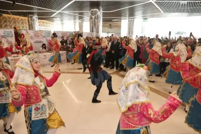 Denizli'de Üreten Kadınlar Festivali coşkuyla başladı