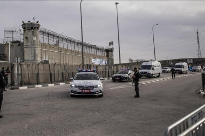 Haaretz: İsrail, 7 Ekim sonrası ilk kez Kızılhaç'a Filistinlilerin tutulduğu cezaevlerini ziyaret izni verecek