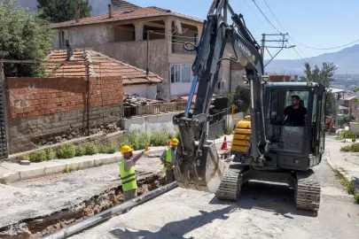 İzmir Bayraklı’da 25 yıllık altyapıya neşter