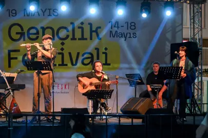 İzmir Bornova’da 19 Mayıs Gençlik Festivali başladı