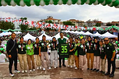 İzmir’de gençler sağlıklı yaşam için buluştu