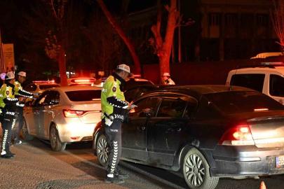 Kars’ta Bayram trafiğinde sıkı denetim: "Bir kural, Bir hayat kurtarır"