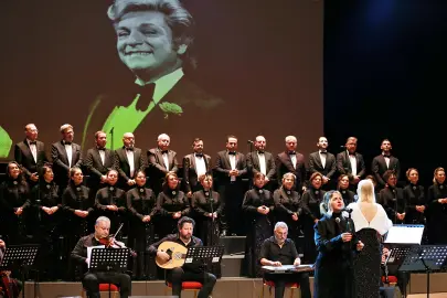 Kocaeli Gebze’de Zeki Müren şarkıları yankılandı