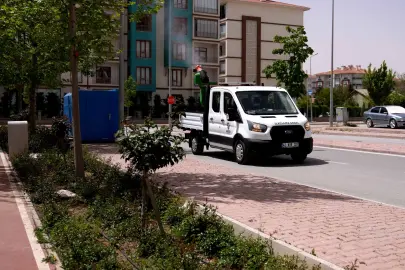 Konya Karatay’da kurban bayramı öncesi ilaçlama mesaisi