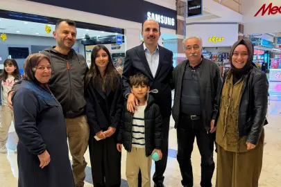 Konya'da Başkan Altay AVM'de esnaf ve vatandaşlarla buluştu