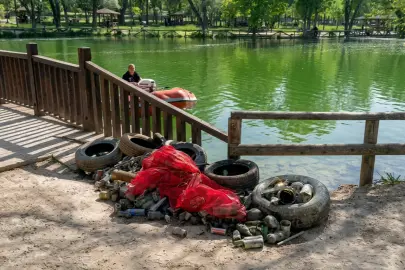 Malatya Büyükşehir ekipleri Orduzu Göleti ve çevresini temizledi