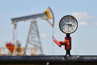 Petrol fiyatları talep endişeleriyle geriliyor