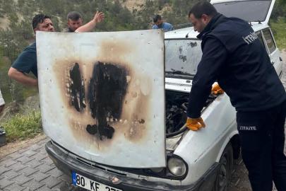 Seyir halindeki araçta çıkan yangın maddi hasara yol açtı